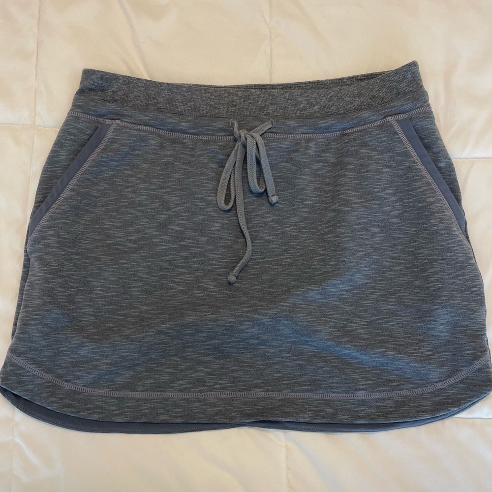 Athleta skirt. Size M